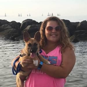 Meet your Posher, Abigail